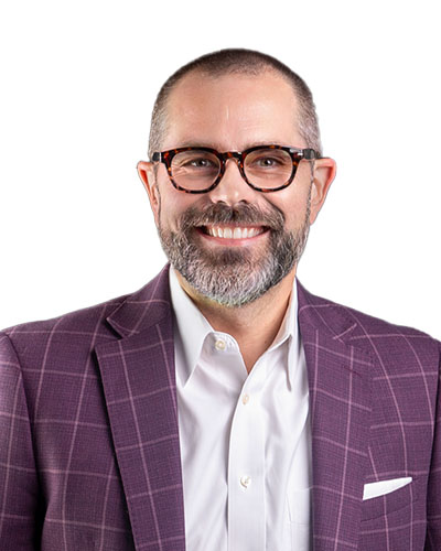 Photo head shot of Zac Thompson